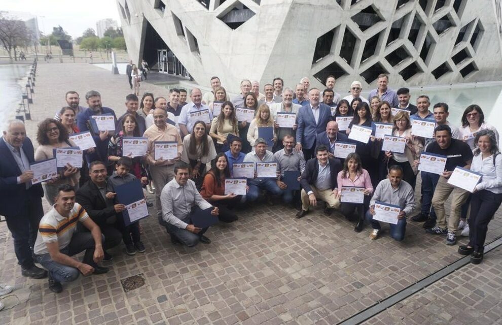 Córdoba reconoció a 99 organismos que emiten el Carnet de Manipulador de Alimentos