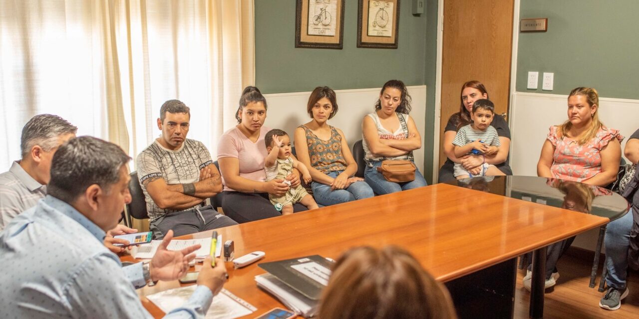 Viviendas Semillas: Quiroga se reunió con los beneficiarios