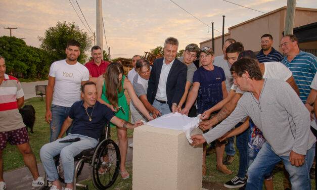 Canals: se inauguraron 5 cuadras de pavimento articulado