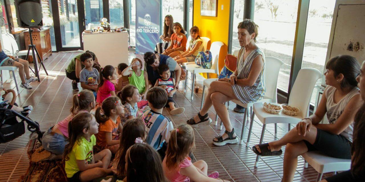 Río Tercero: Se realizó una charla taller «apostar por la diversidad en el diseño de juguetes»