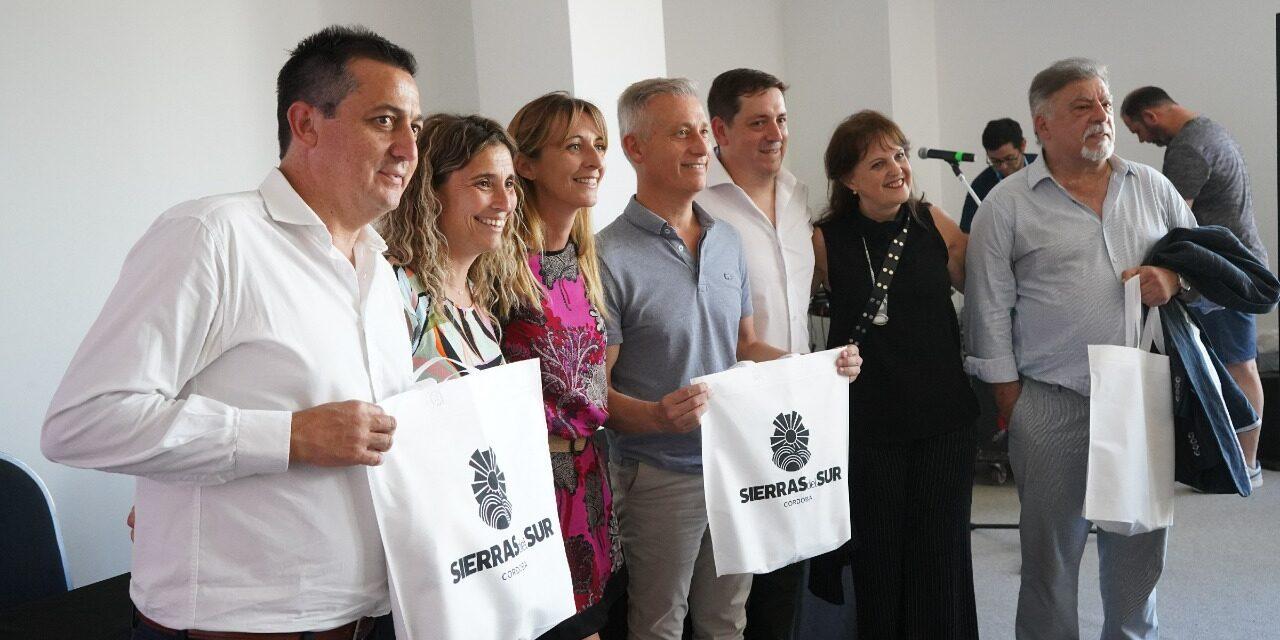 Visitando diferentes ciudades, Río Cuarto encabezó el lanzamiento de la temporada estival de las Sierras del Sur