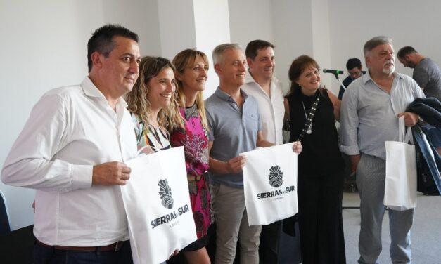 Visitando diferentes ciudades, Río Cuarto encabezó el lanzamiento de la temporada estival de las Sierras del Sur