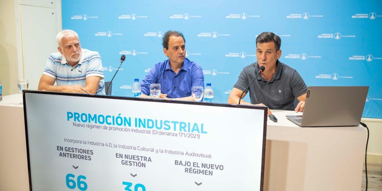 Río Cuarto: Llamosas entregó nuevas Promociones Industriales