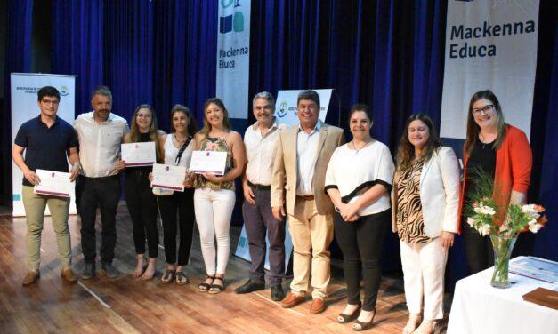 Vicuña Mackenna: se entregaron los certificados de la Universidad Popular