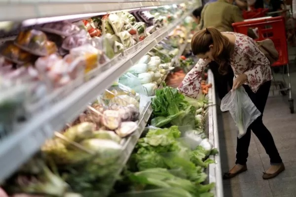 En diciembre la brecha de precios fue 3,4 veces mayor entre campo y góndolas