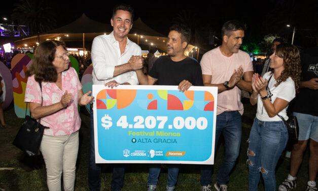 Alta Gracia: la Provincia acompañó el cierre del Festival Mionca