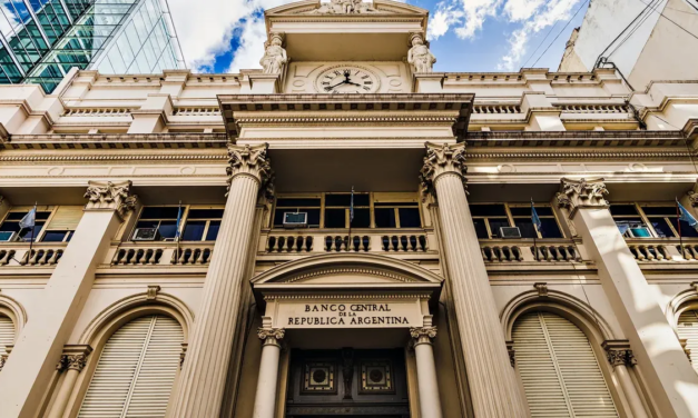 El Banco Central compró US$ 211 millones y los dólares bursátiles se consolidan arriba de $1.000