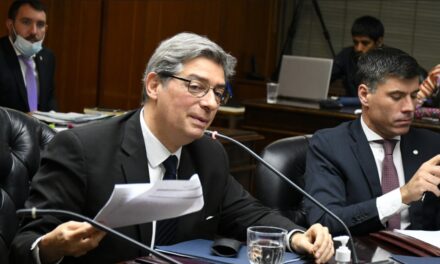 Respaldan el pedido de juicio político Rosatti: «Cree que es un emperador»