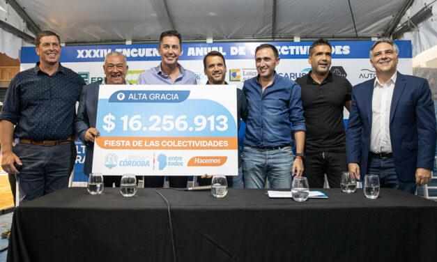 Alta Gracia: Manuel Calvo entregó un aporte para la Fiesta de las Colectividades