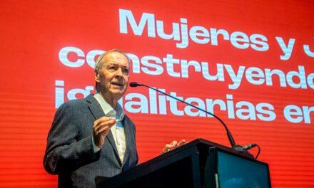 Schiaretti abrió el primer encuentro suprarregional de mujeres