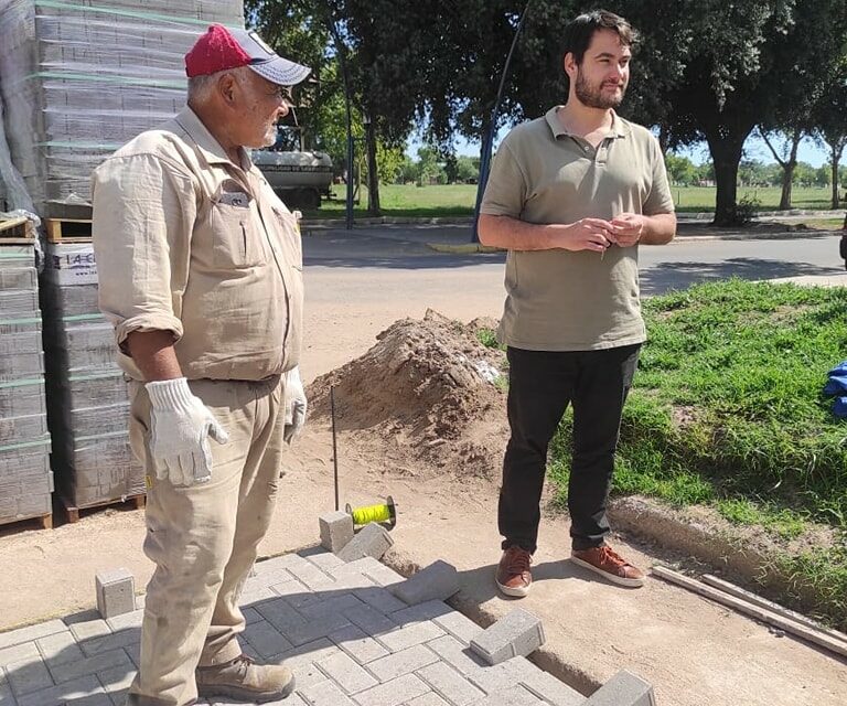 Sampacho: avanzan las obras de adoquinado