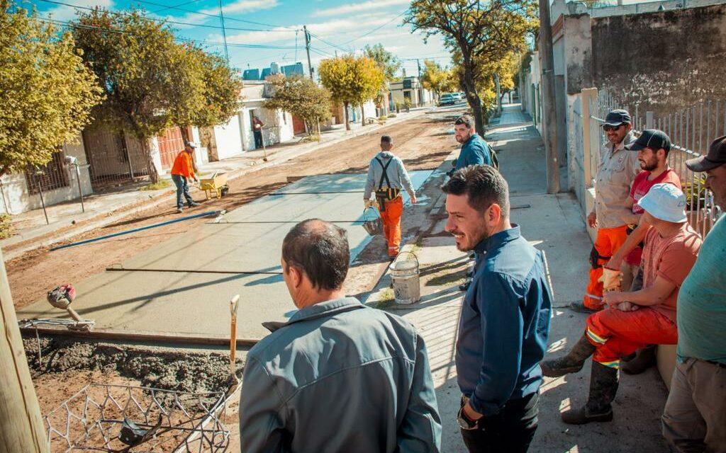Río Tercero: inició la obra de repavimentación de la calle Alem