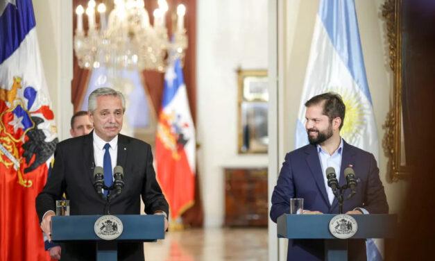 Fernández anunció en Chile que Argentina «formalizó» su ingreso a la Unasur