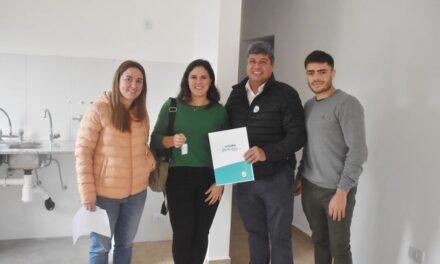 Vicuña Mackenna: se realizó la entrega de una vivienda del plan Pro.Ma.Vi