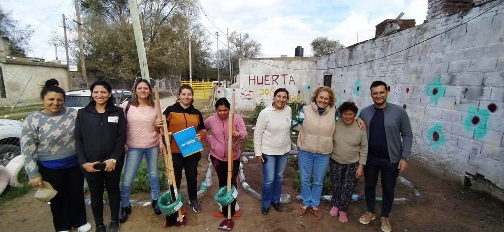 Río Cuarto: Se entregaron kits de herramientas a huertas comunitarias