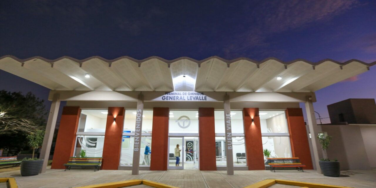 General Levalle: se inauguró la obra de remodelación de la Terminal de Ómnibus