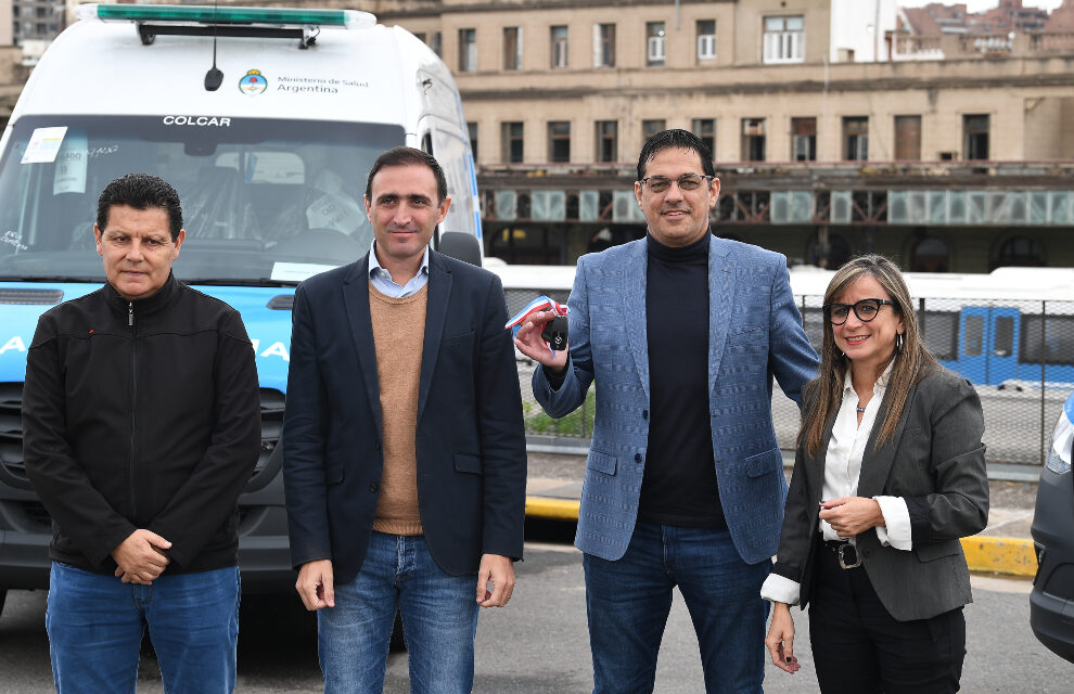 La Provincia entregó ambulancias a seis localidades