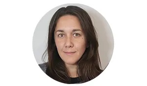 Anteojos violetas: la mirada de género para resignificar el periodismo