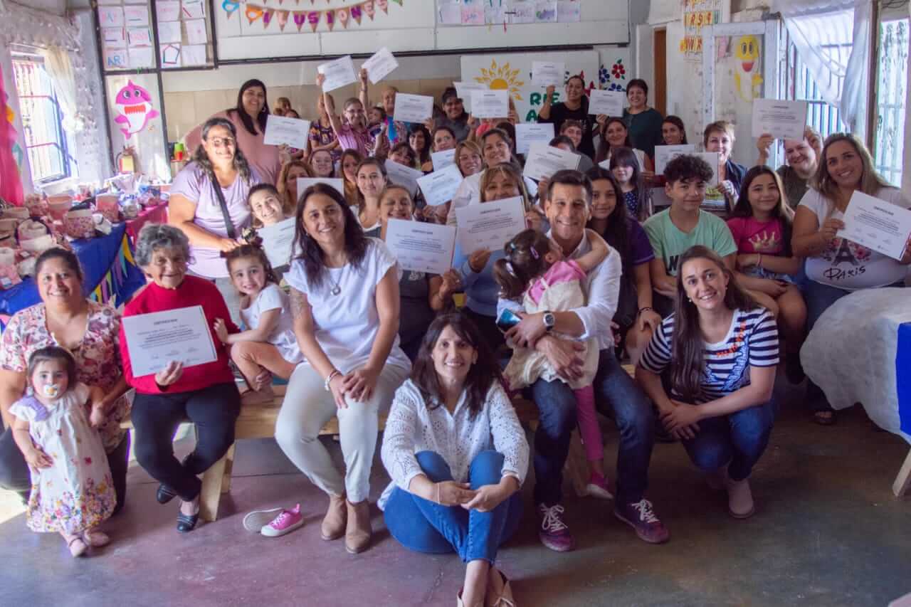 Trama emprendedora: ya son más de 400 las mujeres que se capacitan por su autonomía económica