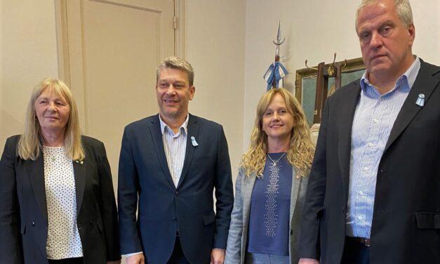 El ministro de Educación Jaime Perczyk, recibió a la rectora Marisa Rovera