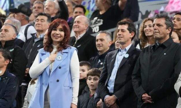CFK: «Nunca voy a ser de ellos, yo soy del pueblo y de ahí no me muevo»