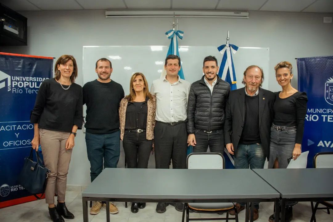 Río Tercero: Ferrer firmó un nuevo convenio educativo