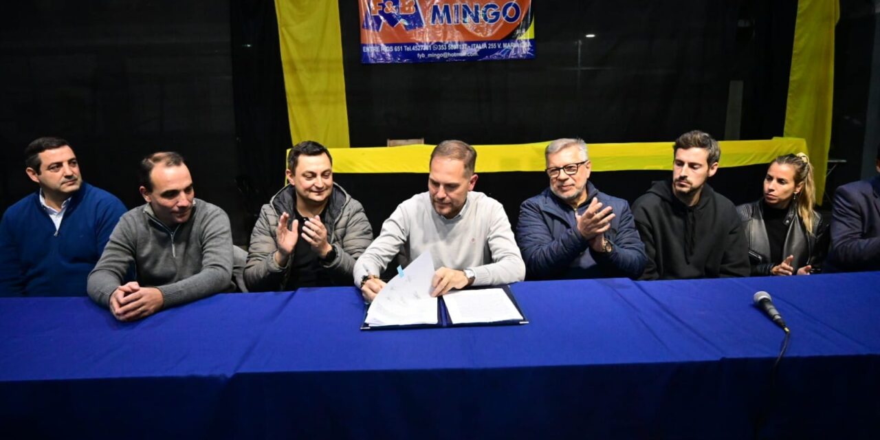 Villa María: Gill suscribió convenios con cuatro clubes