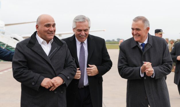 Alberto Fernández visitó Tucumán luego de la victoria del peronismo