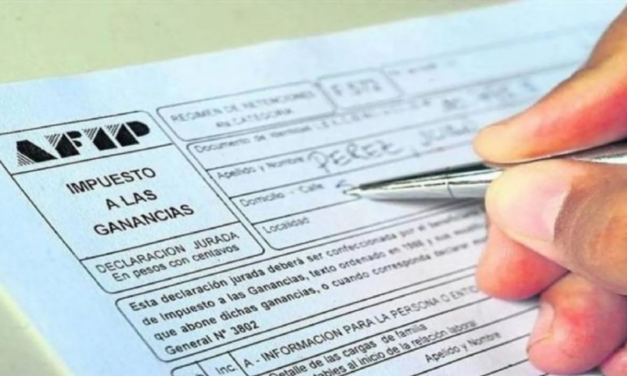 Oficializaron que los salarios de hasta $880 mil no pagarán Ganancias sobre el aguinaldo