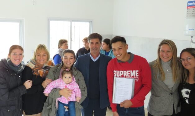 Vecinos de Chaján recibieron las llaves de sus viviendas