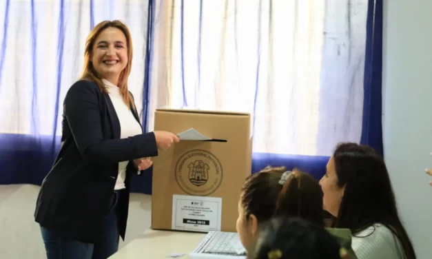 Prunotto tras emitir voto: «Es un día importante y todo se desarrolla con normalidad»
