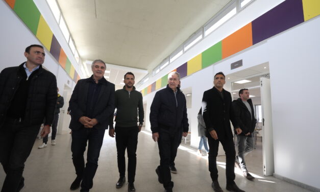 Alta Gracia: Schiaretti supervisó los trabajos finales de una escuela ProA