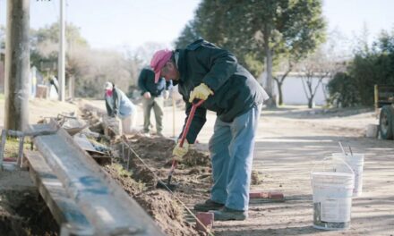 Sampacho: avanza la obra de cordón cuneta en barrio pueblo nuevo