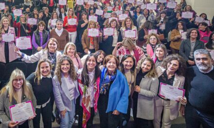Más de 400 participantes se diplomaron en “Innovación Política para Lideresas”