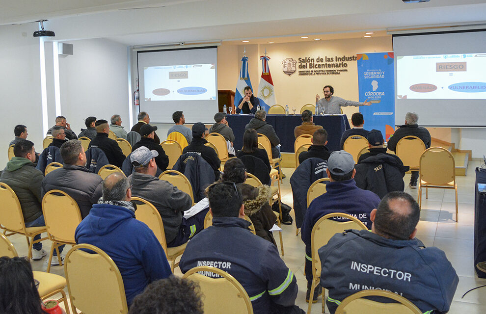 Continúa la capacitación de agentes municipales de Seguridad Ciudadana