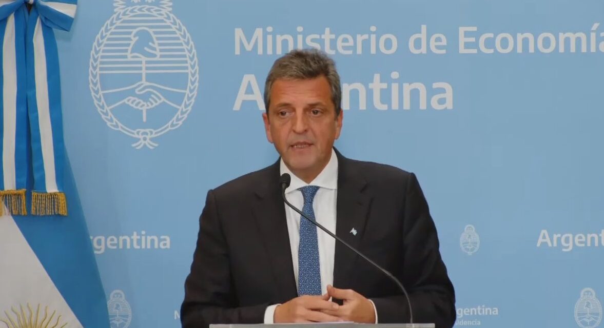 Massa anunció medidas de deducción de impuestos para PYMES
