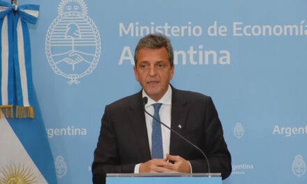 Massa anunció medidas de deducción de impuestos para PYMES
