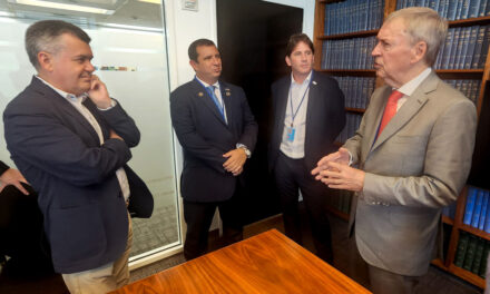 Schiaretti se reunió con autoridades de Oru Fogar