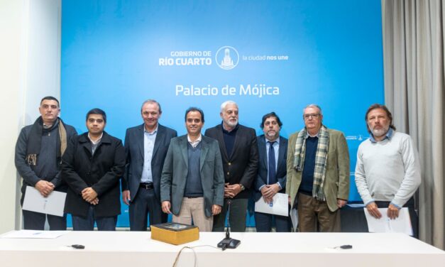 Río Cuarto: El Intendente tomó juramento a los nuevos funcionarios del Gabinete Municipal