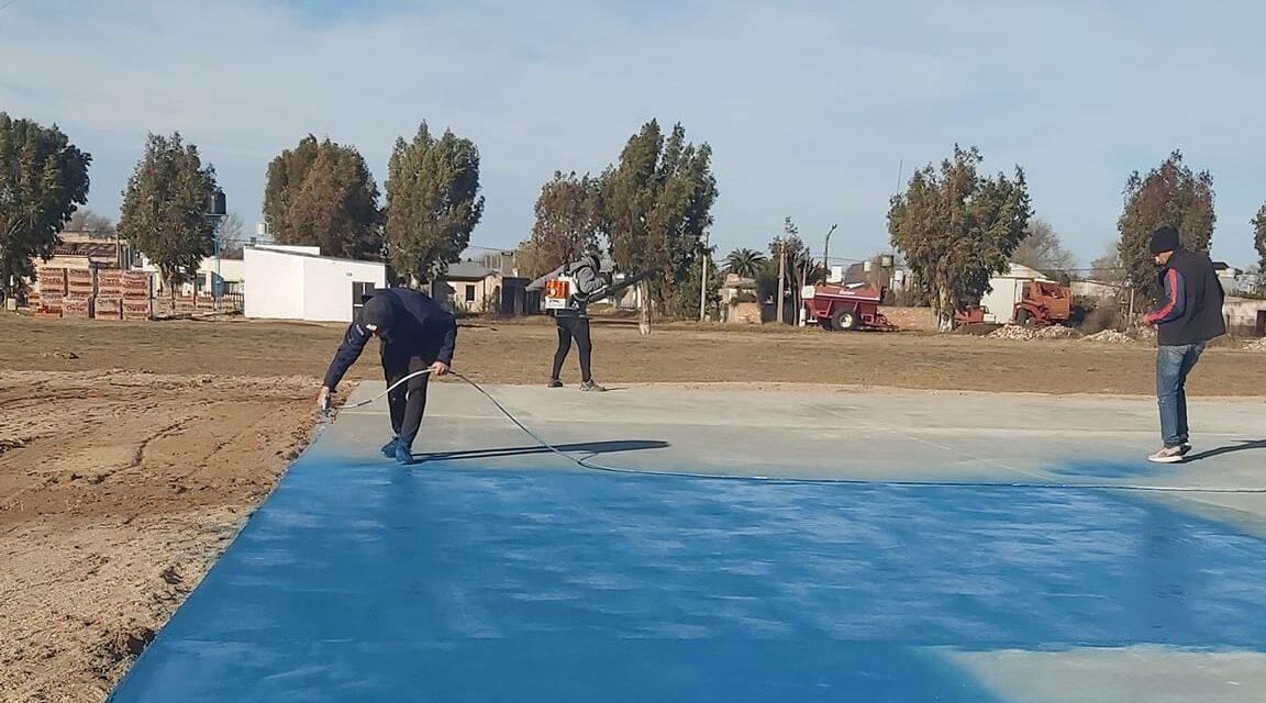 En Del Campillo, avanza la obra del playón deportivo