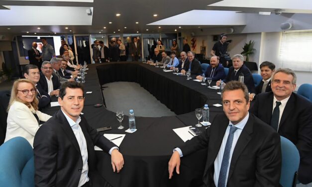 Con apoyo de gobernadores, Massa designó a «Wado» De Pedro como jefe de campaña