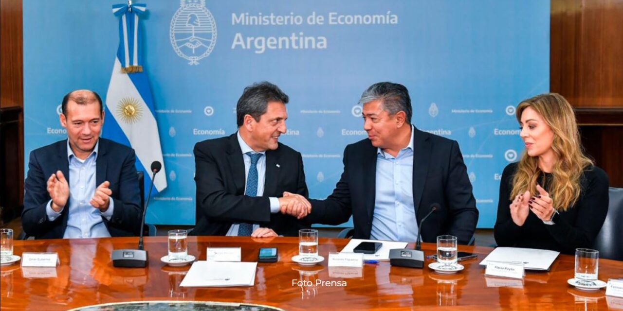 Massa anunció inversión de $900 millones para abastecer con gas a Añelo, la «Capital de Vaca Muerta»