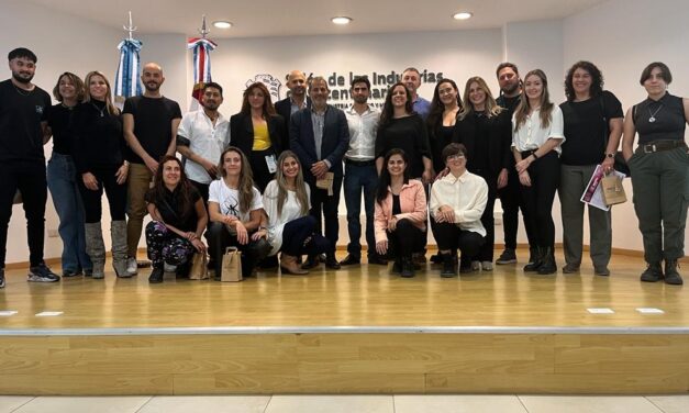 Los 10 emprendedores de la VI Cohorte de IncubaCor recibieron sus certificados