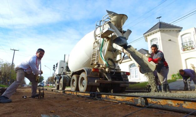 General Levalle: se ejecutan obras de pavimentación en la calle México