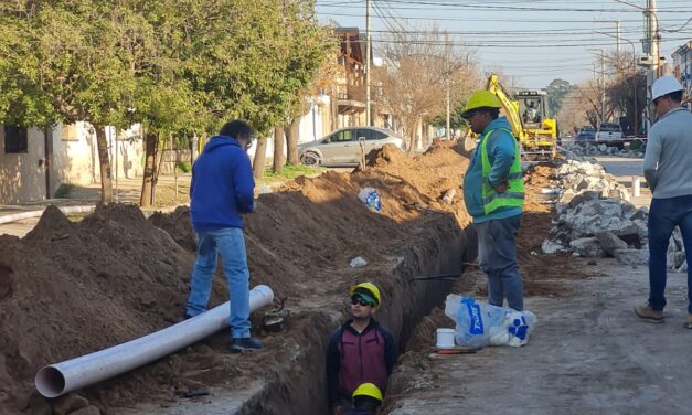 Vicuña Mackenna: el ENOHSA inspeccionó la obra de cloacas