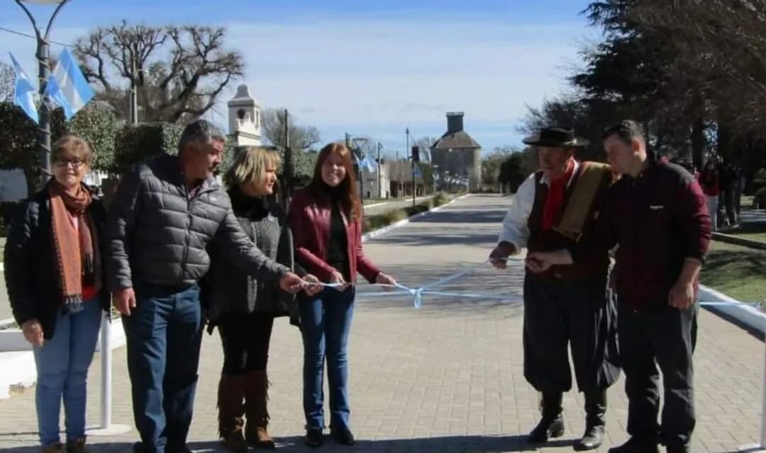 Suco: se inauguró el pavimento articulado en el Bv. 18 de octubre