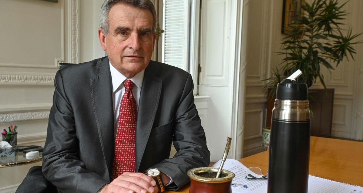 Rossi confirmó que convocarán a varios sectores para conformar un «Gobierno de unidad»