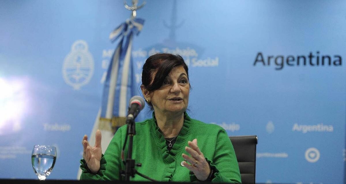 El Gobierno multará a empresas que no paguen el bono anunciado por Massa