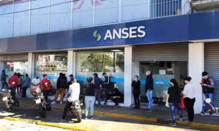 Jubilación de marzo: la ANSES fijó suba de 2,21% para ingresos mínimos
