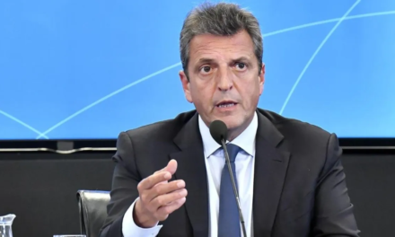 Massa y otra réplica a Milei: «No te importa destruir el planeta ni la vida de nadie»
